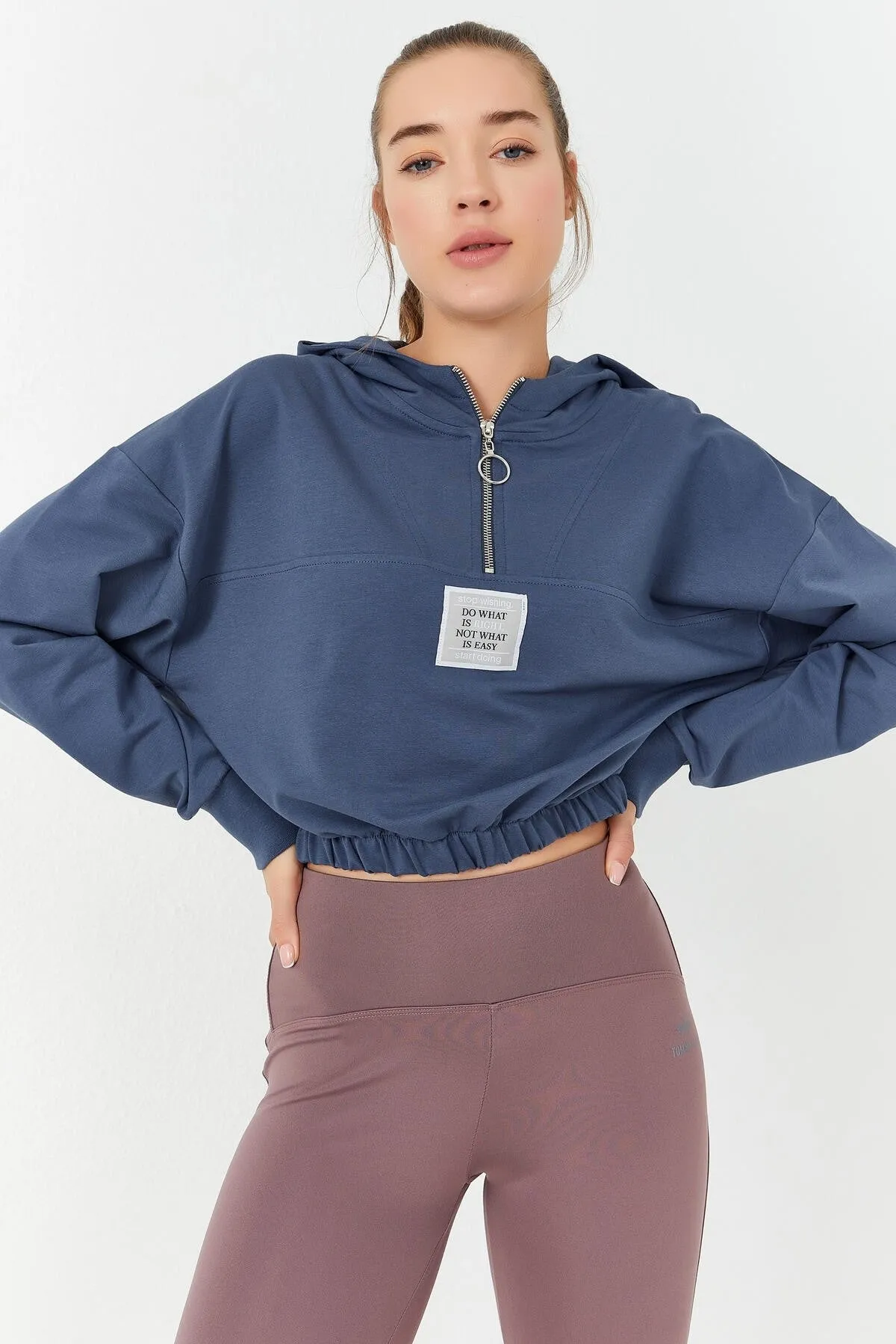 beli büzgülü kapüşonlu yarim fermuarli rahat form kadin crop top sweatshirt - 97155